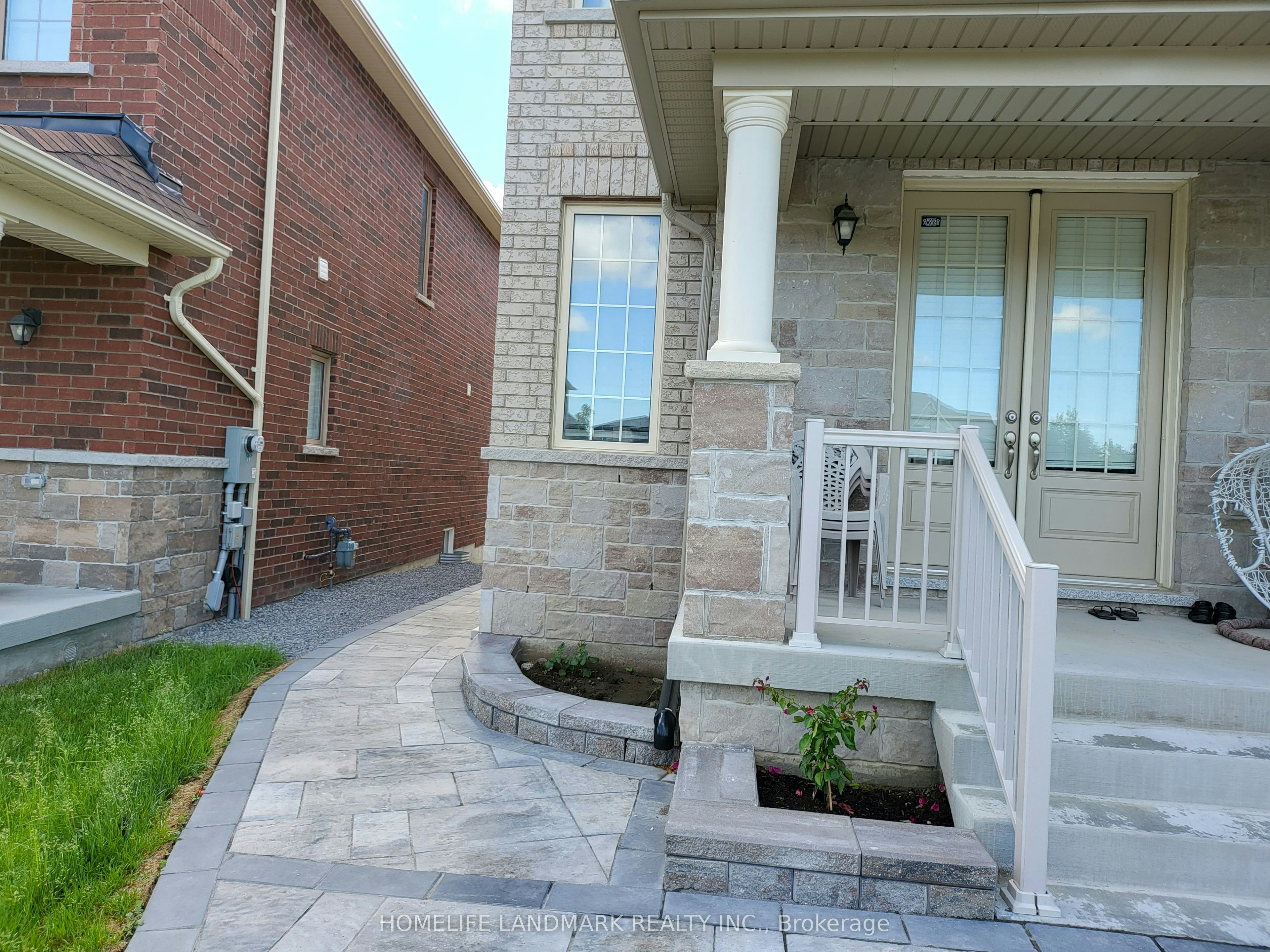 Bsmt-1015 Kingpeak Crescent, Pickering, ON, L1V 2P8 - 2