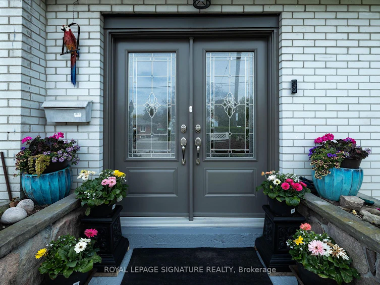 4367 Lawrence Avenue E, Toronto, ON, M1E 2T4 - 2