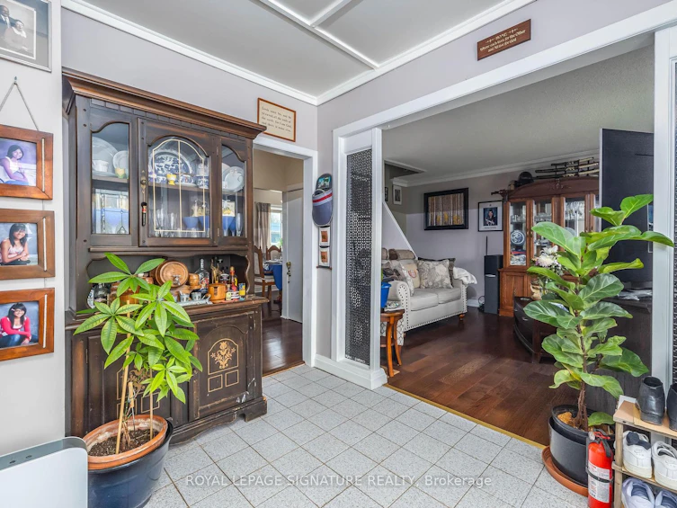 4367 Lawrence Avenue E, Toronto, ON, M1E 2T4 - 4