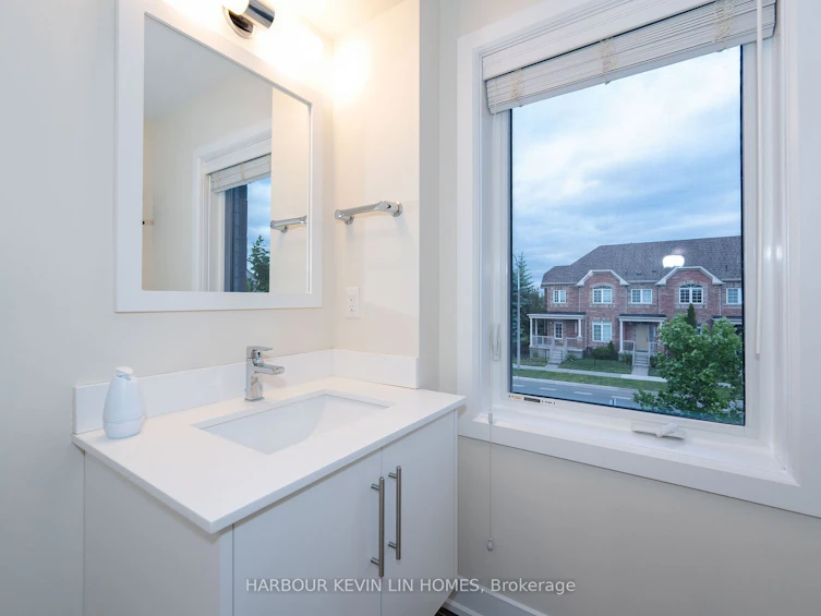 5 Donald Fleming Way, Whitby, ON, L1R 0N8 - 19