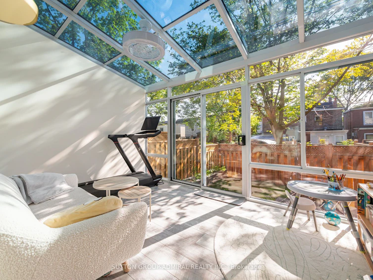 30 Galt Avenue, Toronto, ON, M4M 2Z1 - 12