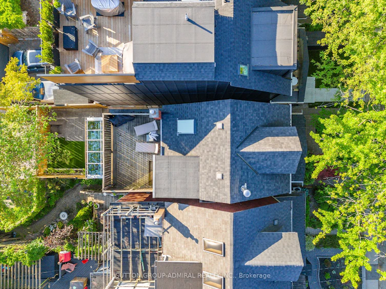 30 Galt Avenue, Toronto, ON, M4M 2Z1 - 37