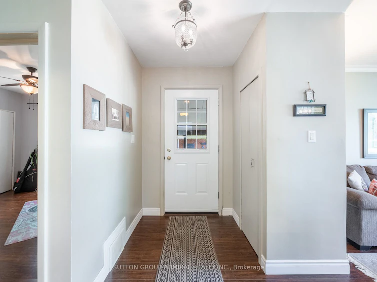 5 Penzance Drive, Toronto, ON, M1K 4Z4 - 3