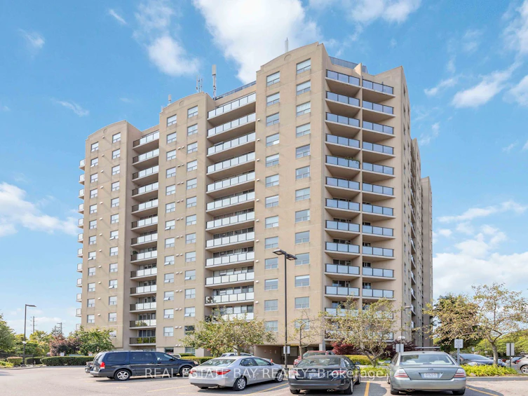 PH 206-2 Westney Road N, Ajax, ON, L1T 3H3