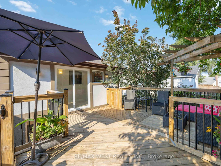 23 Mack Avenue, Toronto, ON, M1L 1M2 - 30