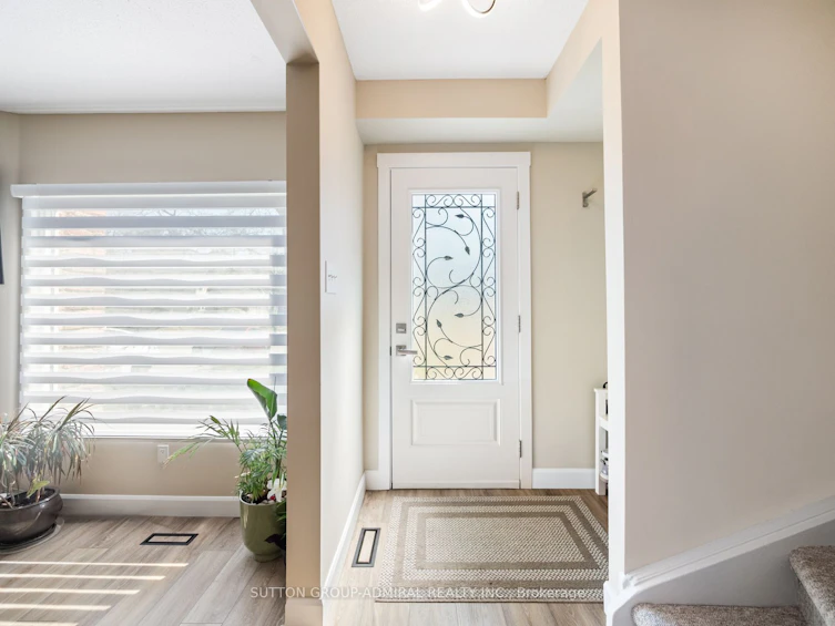 1934 Malden Crescent, Pickering, ON, L1V 3G5 - 2