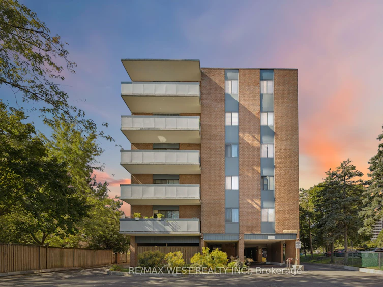 604-1200 Bridletowne Circle, Toronto, ON, M1W 2H8