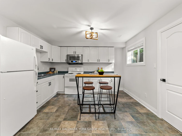 34 Bach Avenue, Whitby, ON, L1R 2M1 - 23