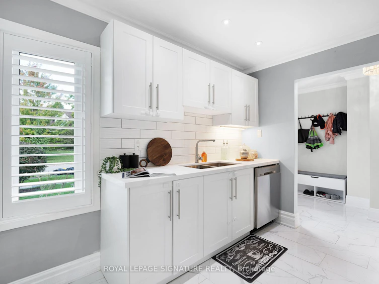 402 Dickens Drive, Oshawa, ON, L1K 1N5 - 7