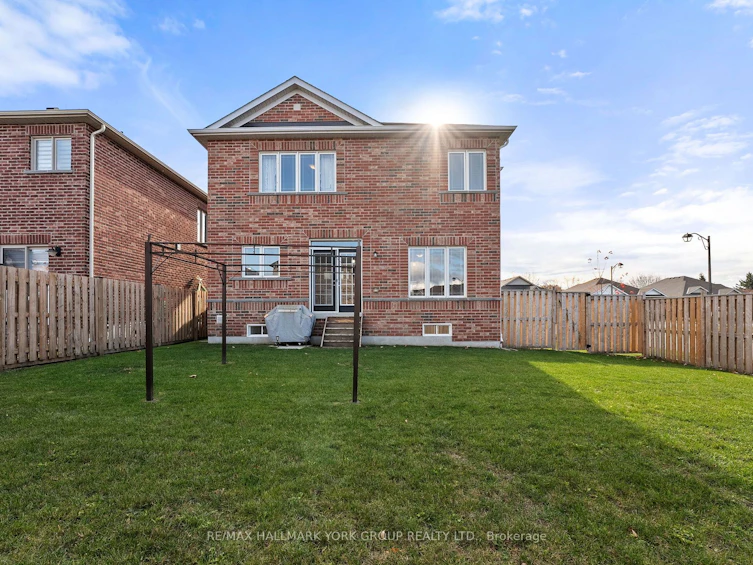 8 Pollock Avenue, Brock, ON, L0K 1A0 - 33