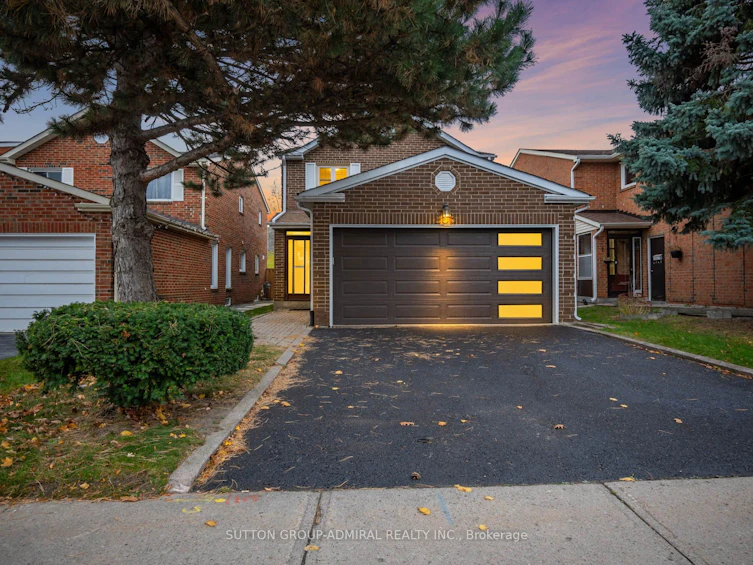 233 Mullen Drive, Vaughan, ON, L4J 2V8