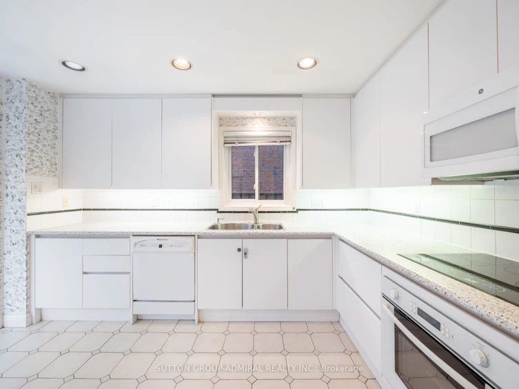 233 Mullen Drive, Vaughan, ON, L4J 2V8 - 7