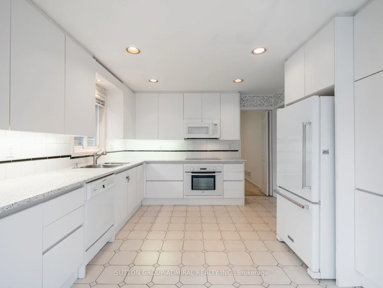 233 Mullen Drive, Vaughan, ON, L4J 2V8 - 9