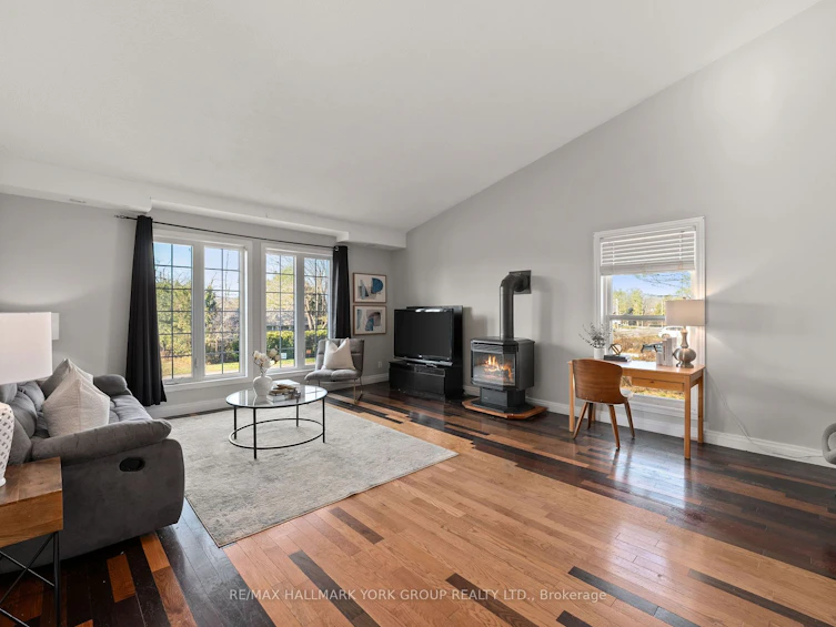 25 Blue Jay Boulevard, Georgina, ON, L0E 1N0 - 3