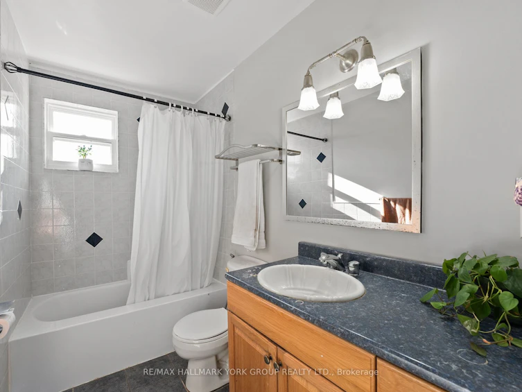 25 Blue Jay Boulevard, Georgina, ON, L0E 1N0 - 24