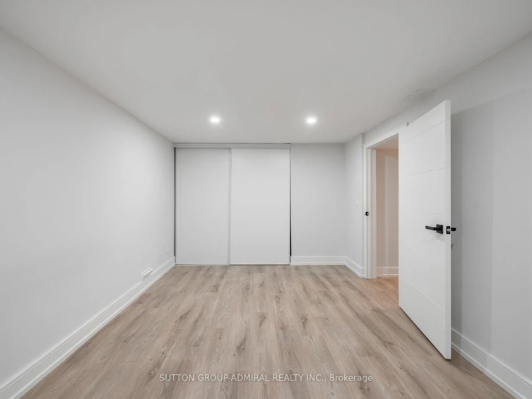 97 Golf Links Drive, Aurora, ON, L4G 3V4 - 29