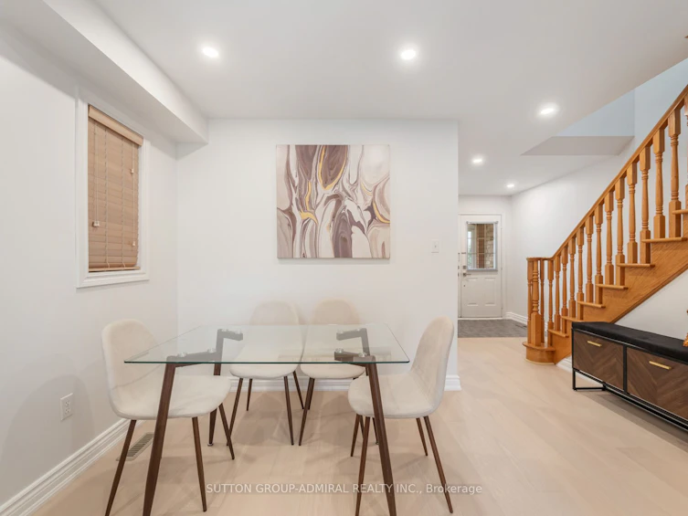 27 Bloomgate Crescent, Richmond Hill, ON, L4E 4E3 - 6