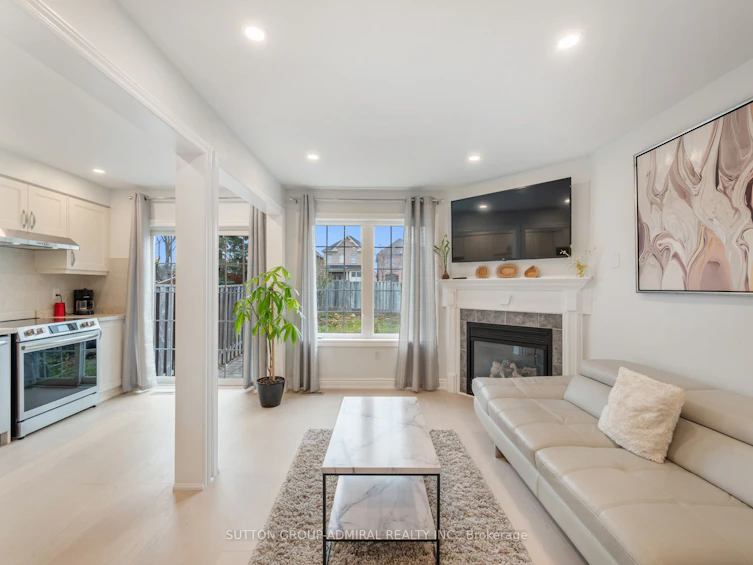27 Bloomgate Crescent, Richmond Hill, ON, L4E 4E3 - 9