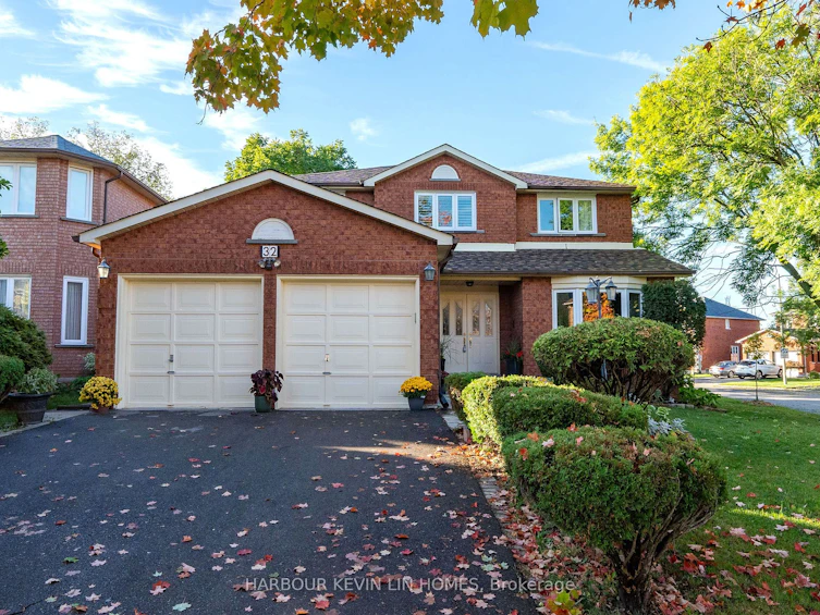 32 Queens College Drive, Richmond Hill, ON, L4B 1P2 - 2