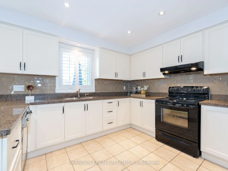 32 Queens College Drive, Richmond Hill, ON, L4B 1P2 - 15