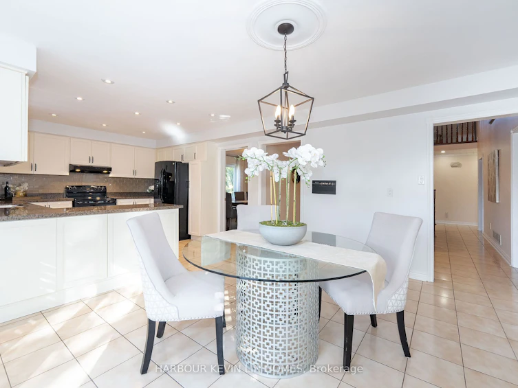 32 Queens College Drive, Richmond Hill, ON, L4B 1P2 - 20