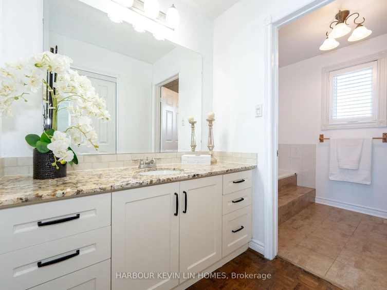 32 Queens College Drive, Richmond Hill, ON, L4B 1P2 - 27
