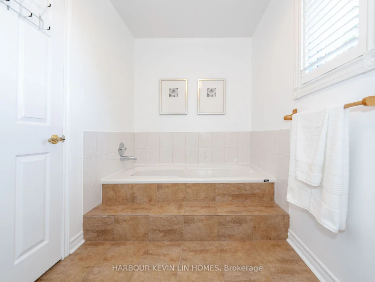 32 Queens College Drive, Richmond Hill, ON, L4B 1P2 - 28