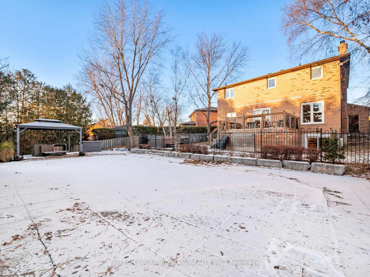 100 Lambeth Court, Newmarket, ON, L3Y 6S1 - 33