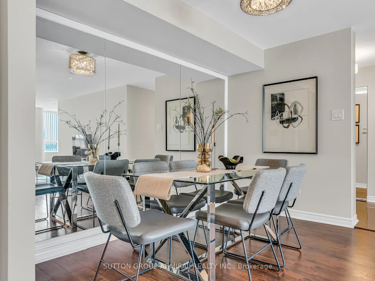 716-7 Townsgate Drive, Vaughan, ON, L4J 7Z9 - 9