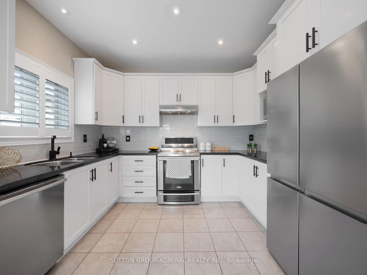 341 Lauderdale Drive, Vaughan, ON, L6A 0N7 - 6