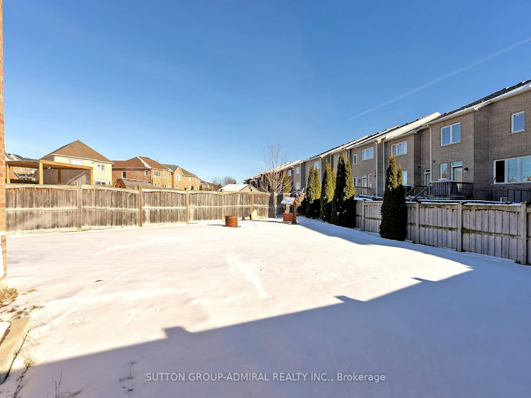 122 Courtland Crescent, East Gwillimbury, ON, L9N 0B1 - 13