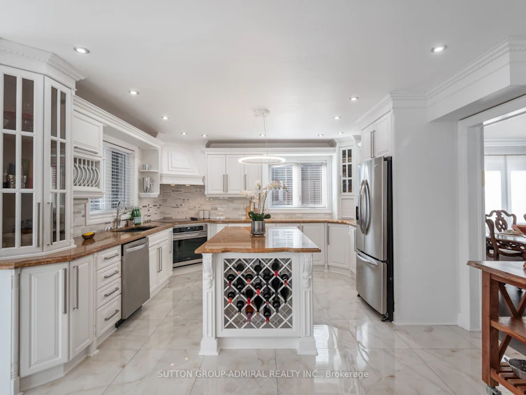 21 Lawrie Road, Vaughan, ON, L4J 3N6 - 12