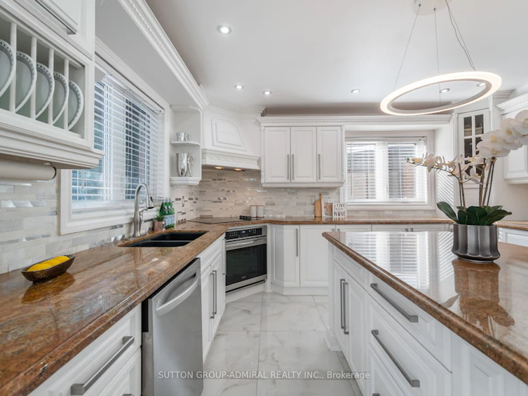 21 Lawrie Road, Vaughan, ON, L4J 3N6 - 13
