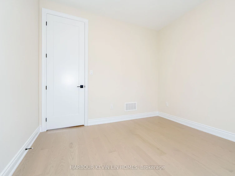 18 Janes Crescent, New Tecumseth, ON, L9R 0T2 - 8