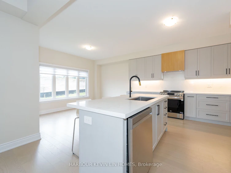 18 Janes Crescent, New Tecumseth, ON, L9R 0T2 - 19
