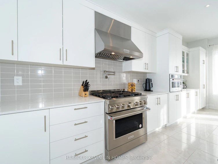 9 Backhouse Drive, Richmond Hill, ON, L4E 1M8 - 10