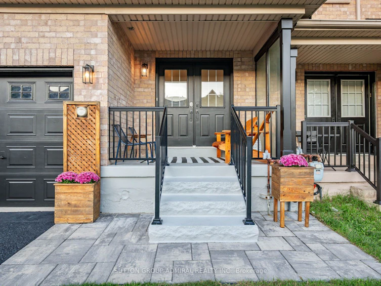 29 Daniel Reaman Crescent, Vaughan, ON, L4J 8V1 - 4