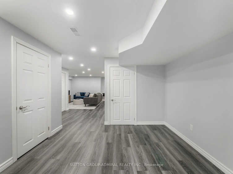 29 Daniel Reaman Crescent, Vaughan, ON, L4J 8V1 - 14