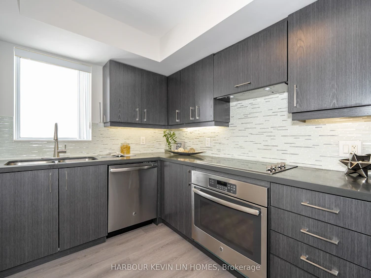 1910-18 Uptown Drive, Markham, ON, L3R 5M5 - 37