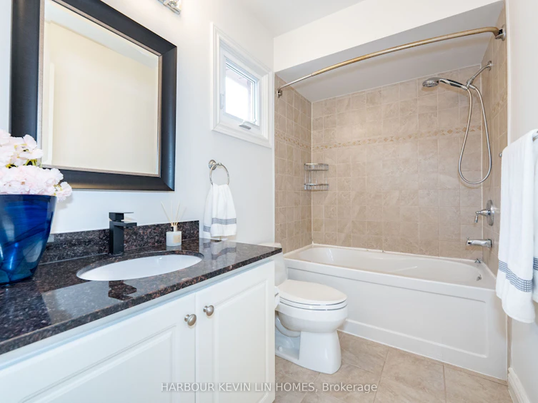 37 Laser Court, Richmond Hill, ON, L4B 1S1 - 34