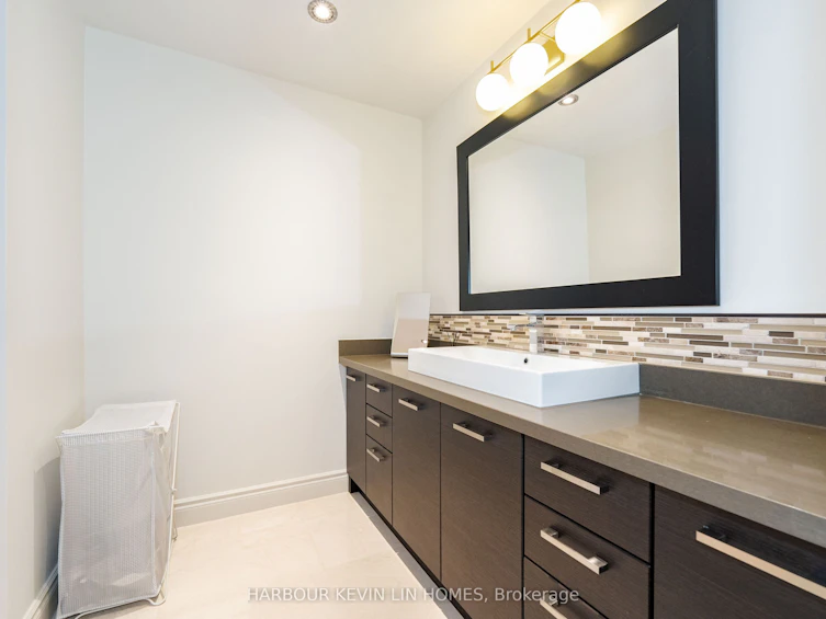 37 Laser Court, Richmond Hill, ON, L4B 1S1 - 26