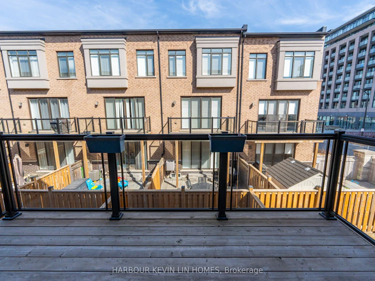 64 Salterton Circle, Vaughan, ON, L6A 4Z2 - 5