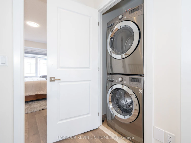 64 Salterton Circle, Vaughan, ON, L6A 4Z2 - 13