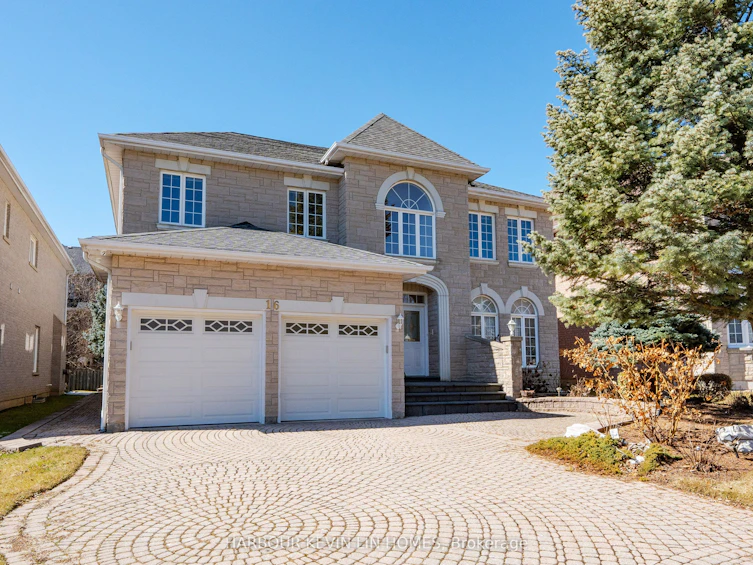 16 Hillsborough Court, Richmond Hill, ON, L4B 3X3 - 3