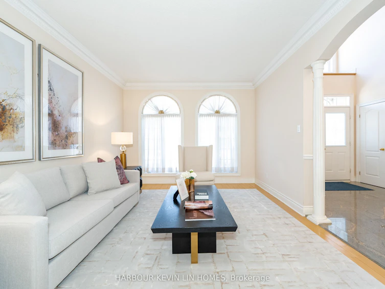 16 Hillsborough Court, Richmond Hill, ON, L4B 3X3 - 11