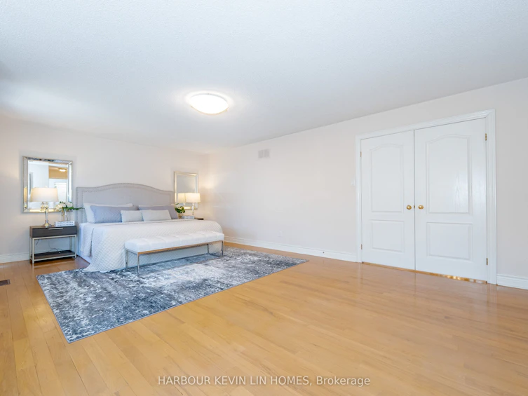 16 Hillsborough Court, Richmond Hill, ON, L4B 3X3 - 33