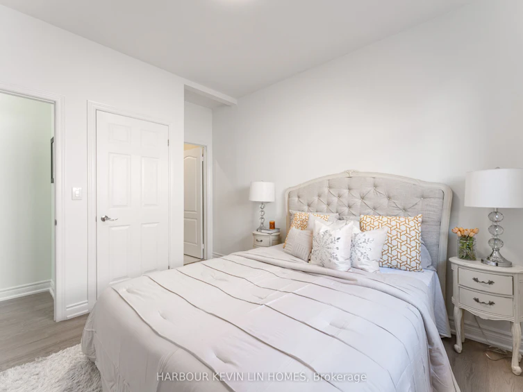 9 Limerick Street, Richmond Hill, ON, L4E 3X1 - 12