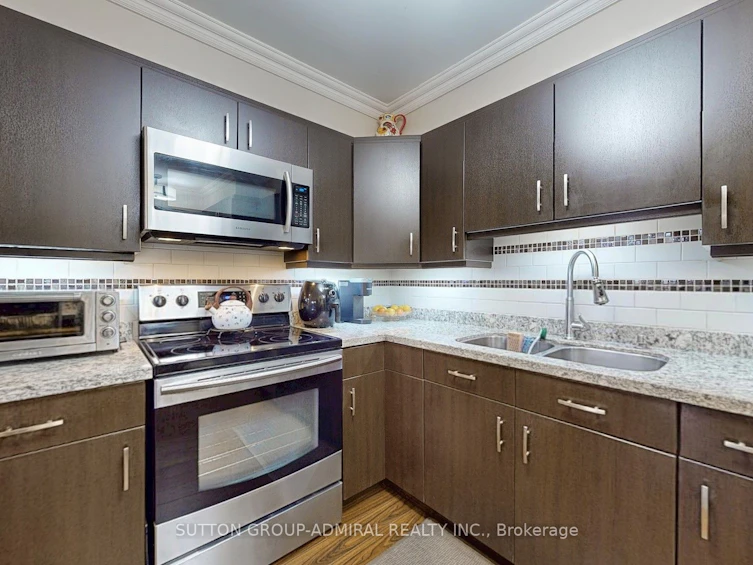 303-50 Inverlochy Boulevard, Markham, ON, L3T 4T6 - 3