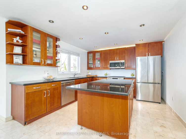 20 Highview Crescent, Richmond Hill, ON, L4B 2T8 - 16
