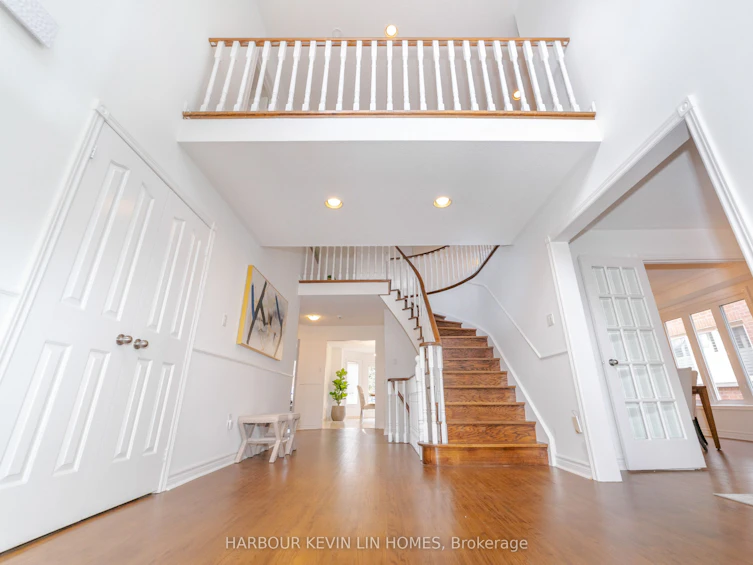 20 Highview Crescent, Richmond Hill, ON, L4B 2T8 - 7